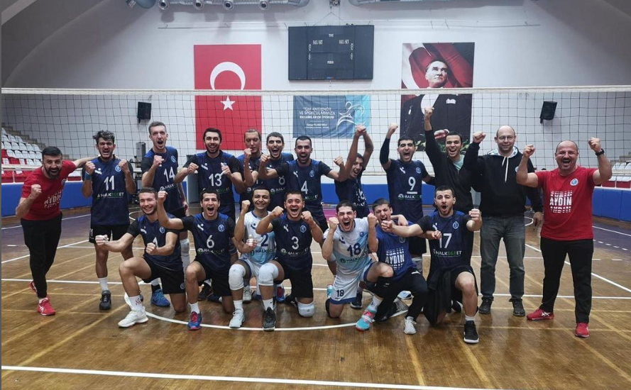 Erkek Voleybol Takımımız, lider Karacabey Belediyespor'u konuk etti